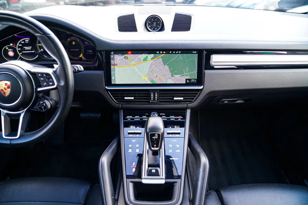 3.0 E-Hybrid | Massage | Stoelverkoeling | 360 Camera | Bose