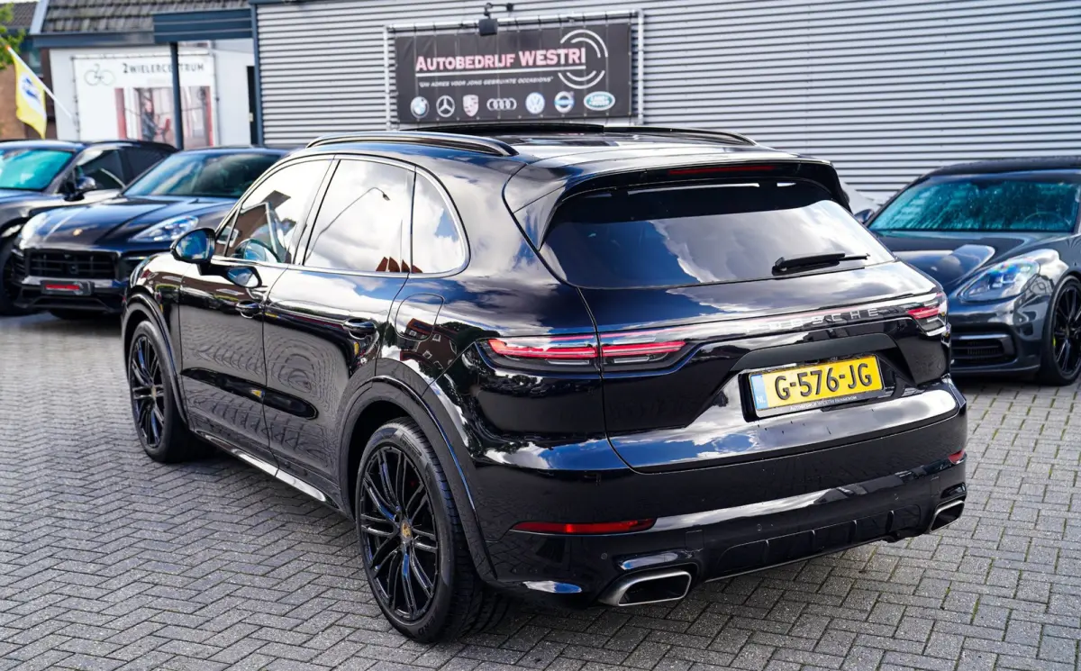 3.0 E-Hybrid | Massage | Stoelverkoeling | 360 Camera | Bose