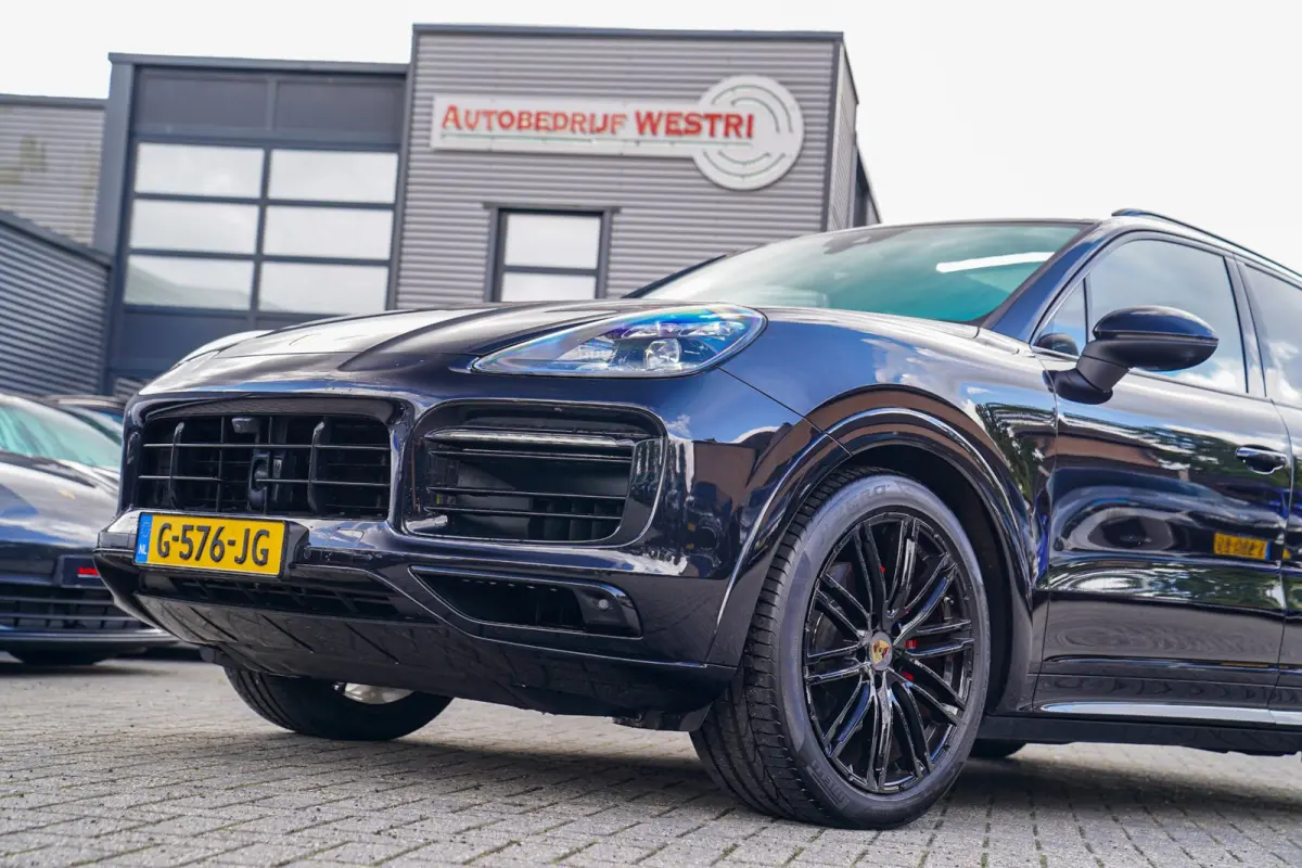 3.0 E-Hybrid | Massage | Stoelverkoeling | 360 Camera | Bose