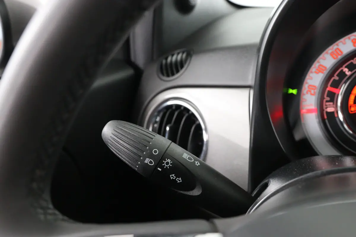 1.0 Hybrid | Navi By App | Airco | Cruise Control | DAB | Elektrische Ramen