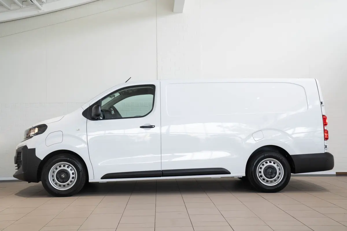 Electric L3 75 kWh | Tot 8 Jaar Garantie | Apple Carplay & Android Auto | Camera | Parkeersensoren | Cruise Controle | Comfrot Tussenschot |