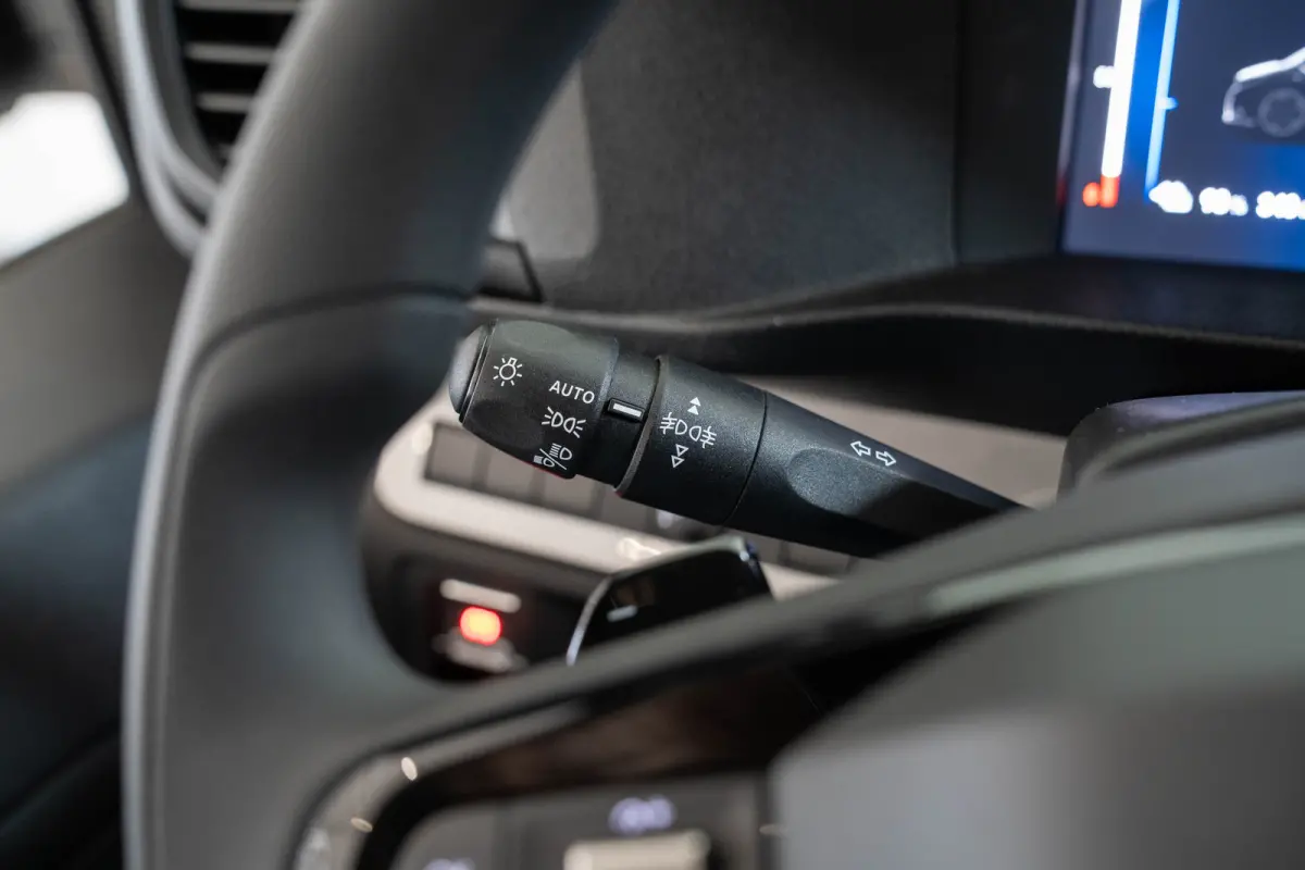 Electric L3 75 kWh | Tot 8 Jaar Garantie | Apple Carplay & Android Auto | Camera | Parkeersensoren | Cruise Controle | Comfrot Tussenschot |