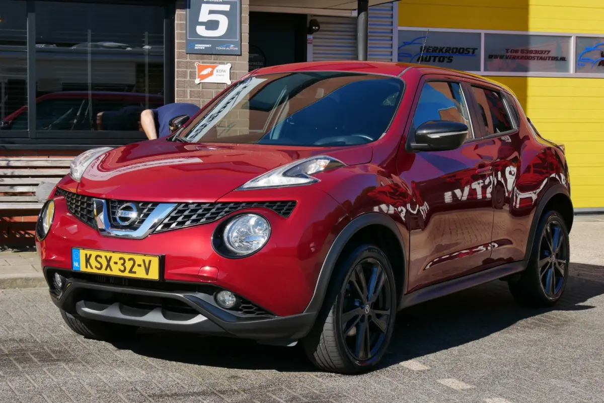 1.2 DIG-T S/S N-Connecta. camera. leder/alcantara. navi