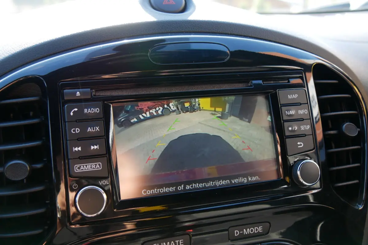 1.2 DIG-T S/S N-Connecta. camera. leder/alcantara. navi