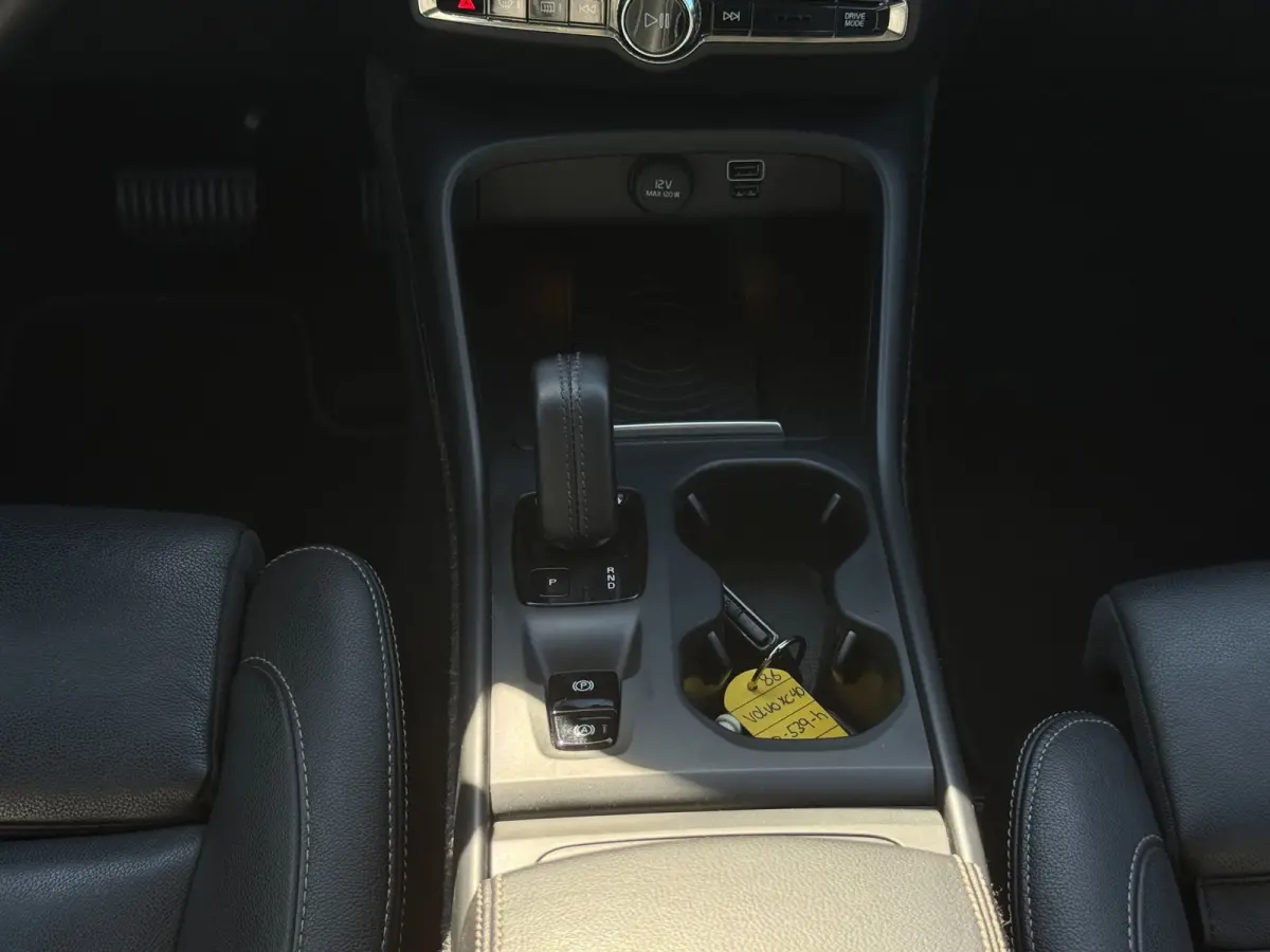 2.0 T4 Inscription | PDC | Camera | Carplay | Harman/Kardon |
