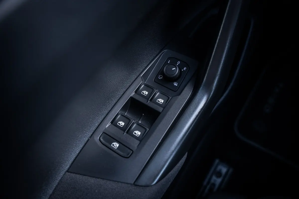 1.0 TSI Life | Airco | Apple Carplay/Android Auto|telefoonintegratie premium | Parkeersensor voor en achter