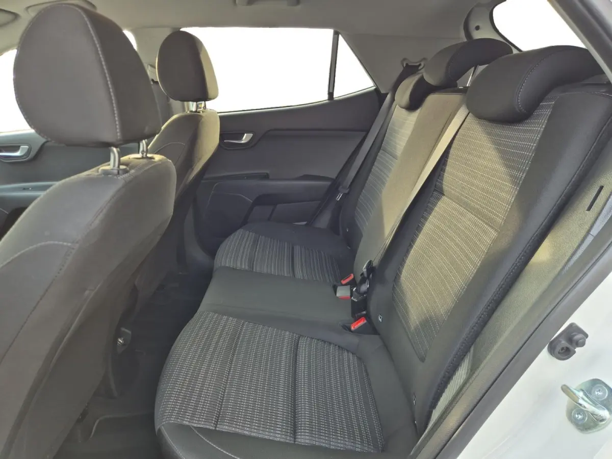 1.0 T-GDi MHEV DynamicPlusLine | Cruise Control | Climate Control | Stoelverwarming | Stuurverwarming | Navigatie | Camera | Privacy Glass |
