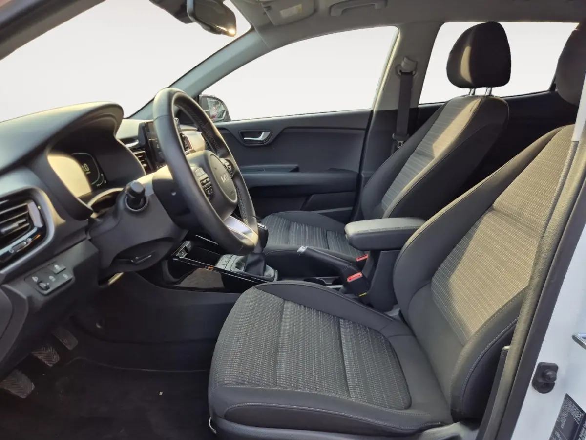 1.0 T-GDi MHEV DynamicPlusLine | Cruise Control | Climate Control | Stoelverwarming | Stuurverwarming | Navigatie | Camera | Privacy Glass |