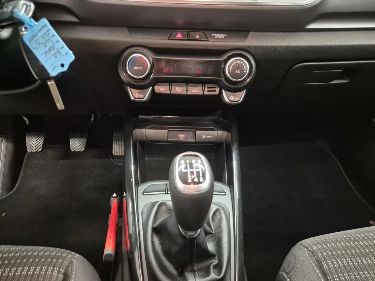 1.0 T-GDi MHEV DynamicLine | Cruise Control | Climate Control | Navigatie | Camera | LM Velgen |