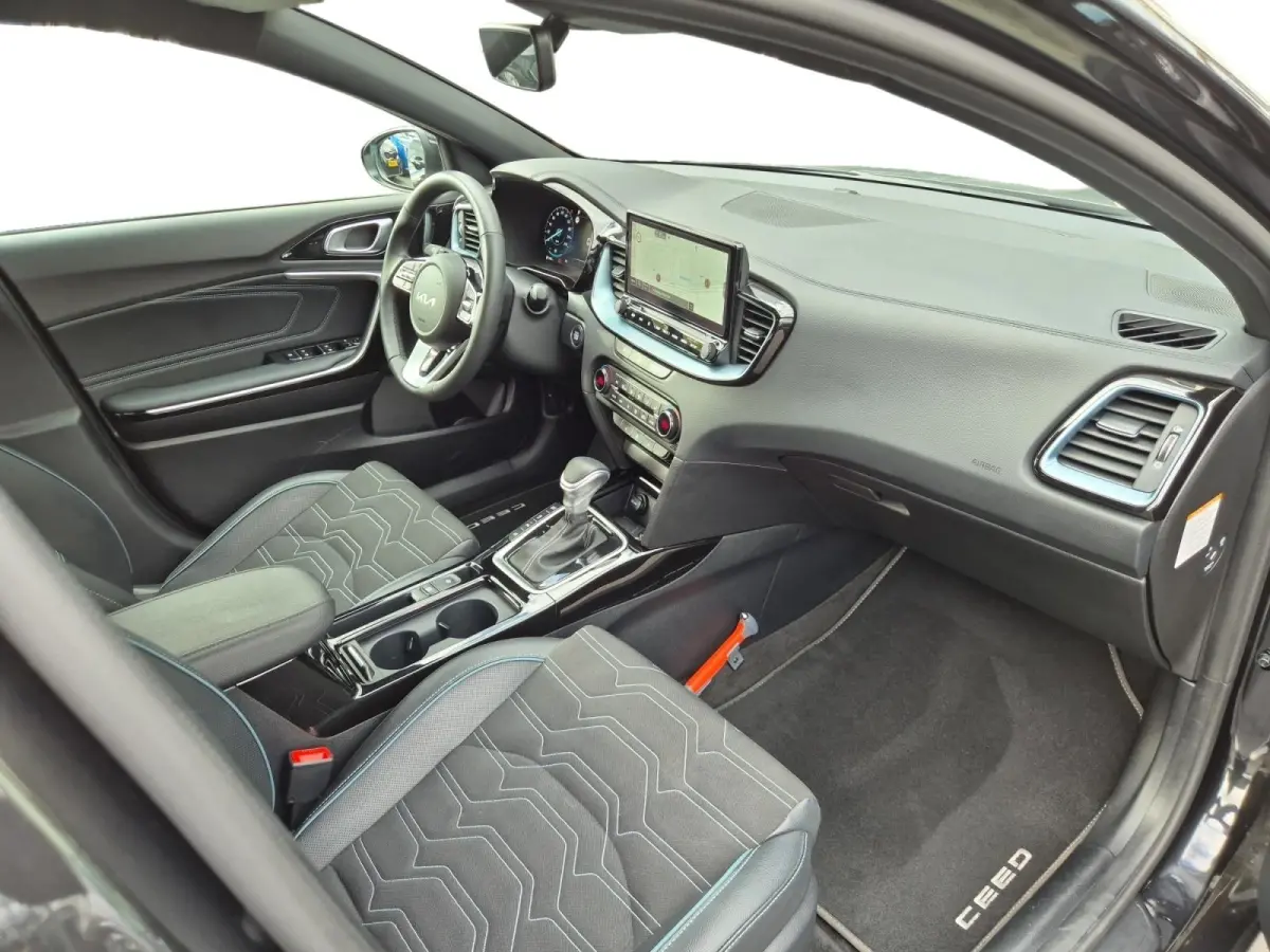1.0 T-GDi MHEV Design Edition | Camera | Climate Control | Stoelverwarming | Stuurverwarming | Cruise Control | Carplay/Android Auto |