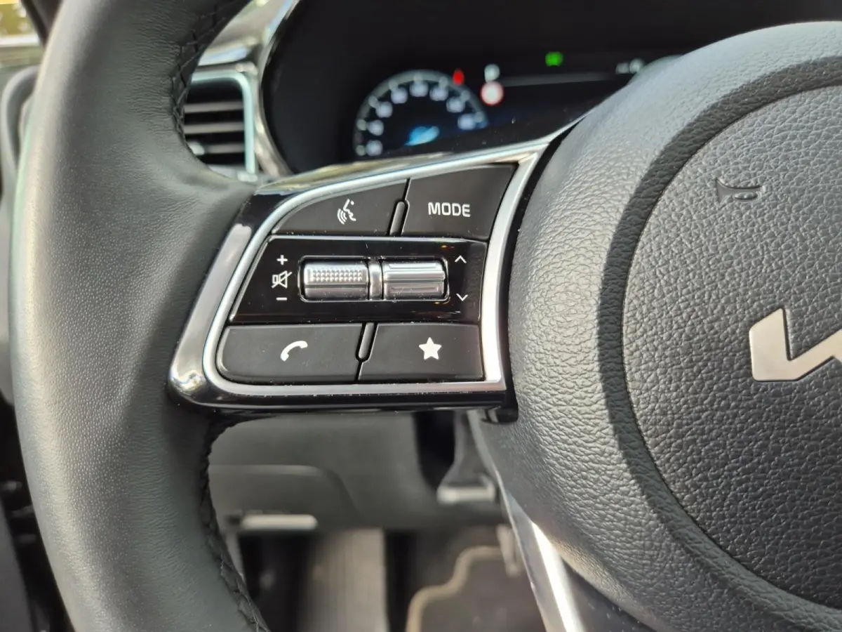 1.0 T-GDi MHEV Design Edition | Camera | Climate Control | Stoelverwarming | Stuurverwarming | Cruise Control | Carplay/Android Auto |