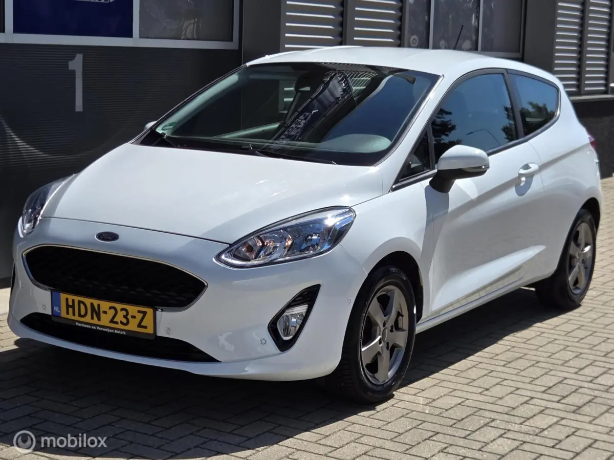 1.1 Trend Carplay, goed onderhouden!