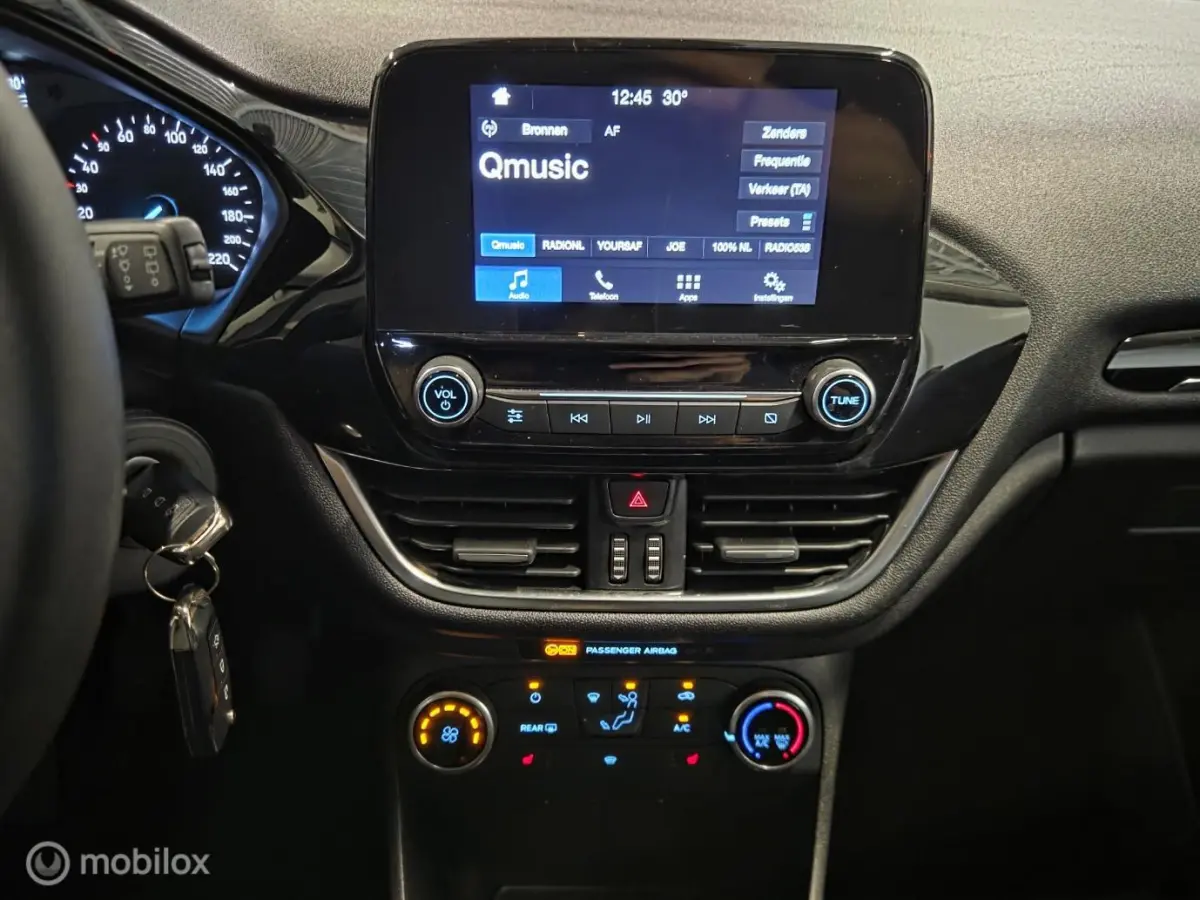 1.1 Trend Carplay, goed onderhouden!