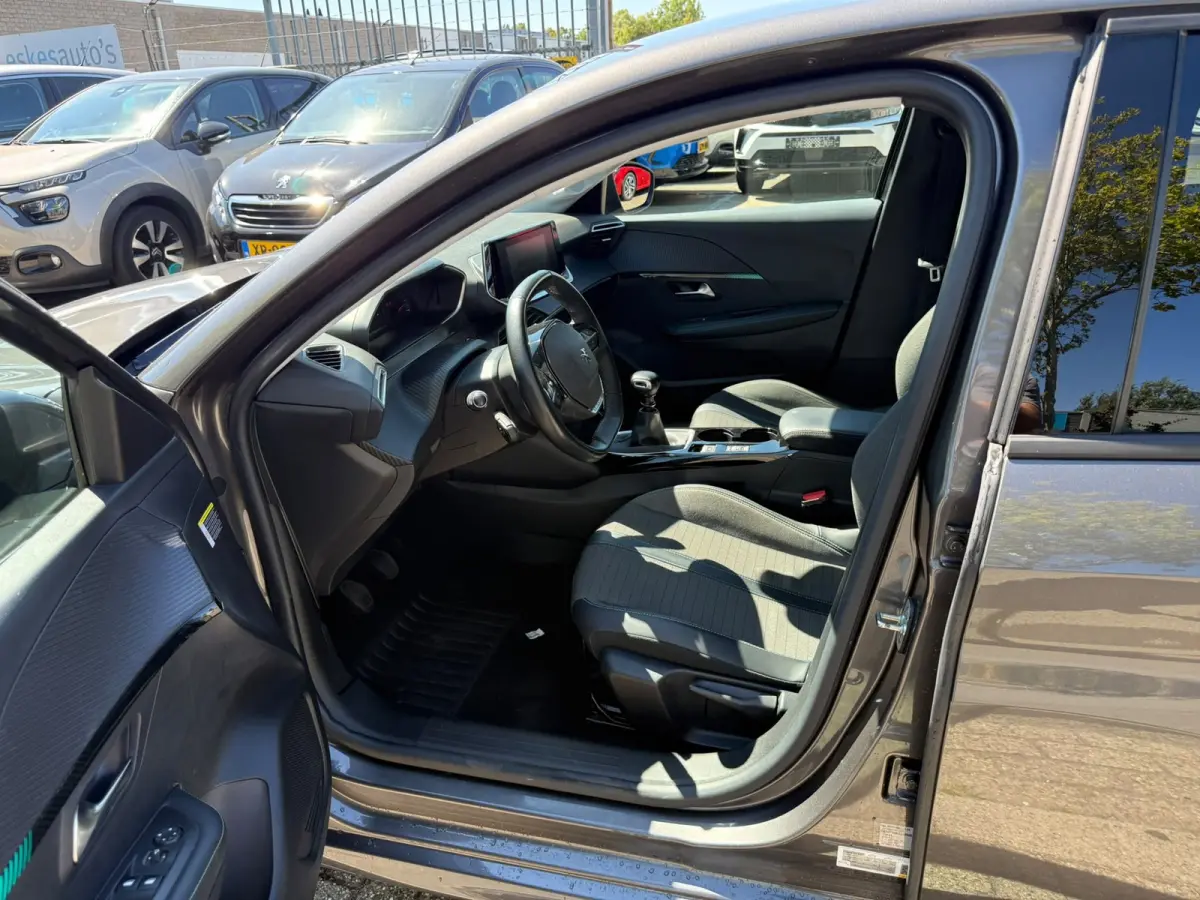 1.2 PureTech Allure, Navi, Camera, Airco, Dealer auto, 1ste eigenaar, Keyless