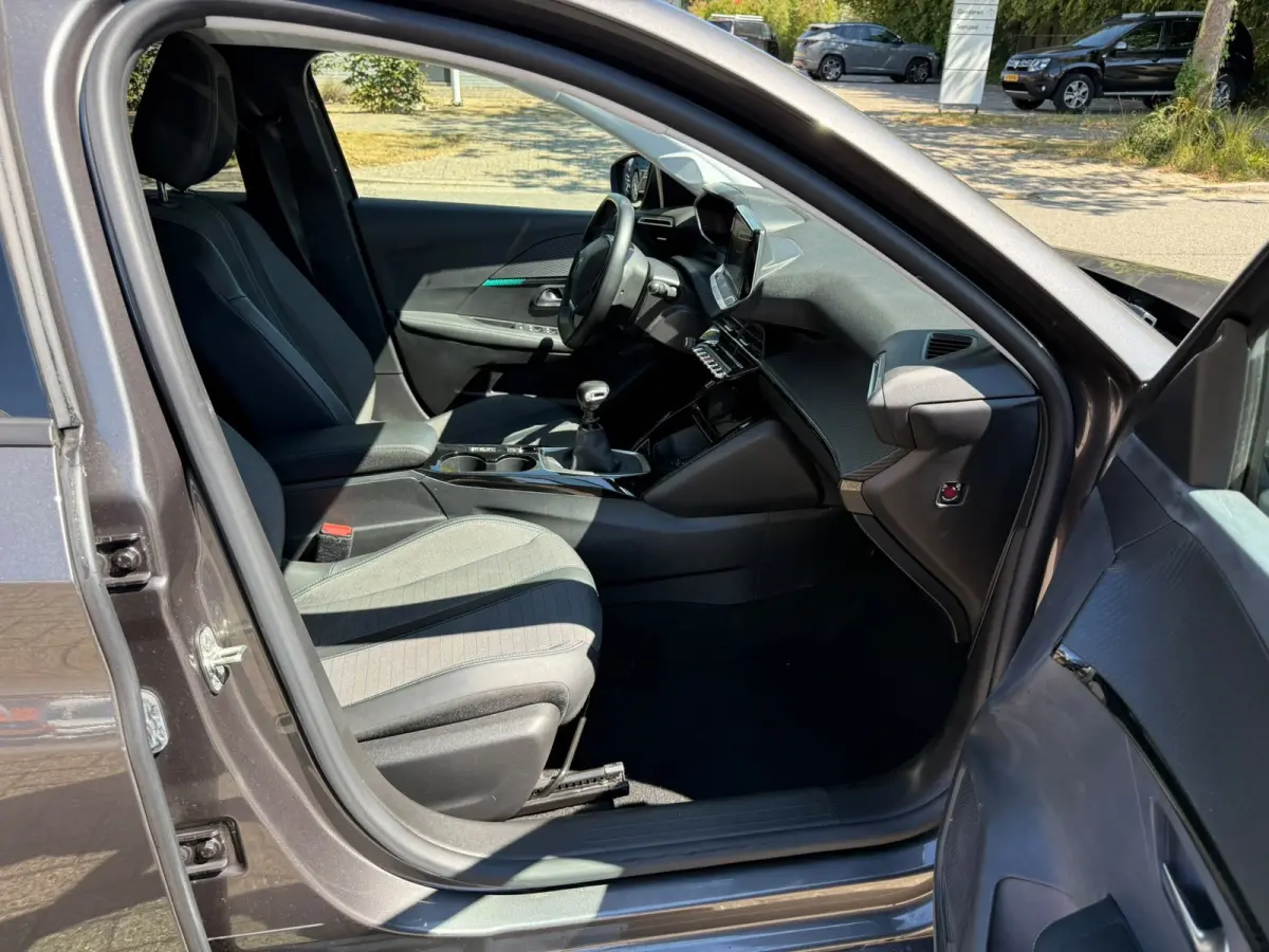 1.2 PureTech Allure, Navi, Camera, Airco, Dealer auto, 1ste eigenaar, Keyless