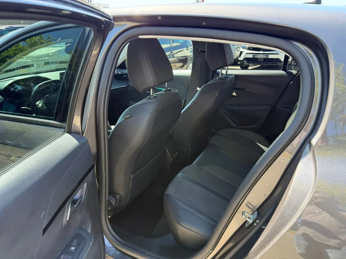 1.2 PureTech Allure, Navi, Camera, Airco, Dealer auto, 1ste eigenaar, Keyless