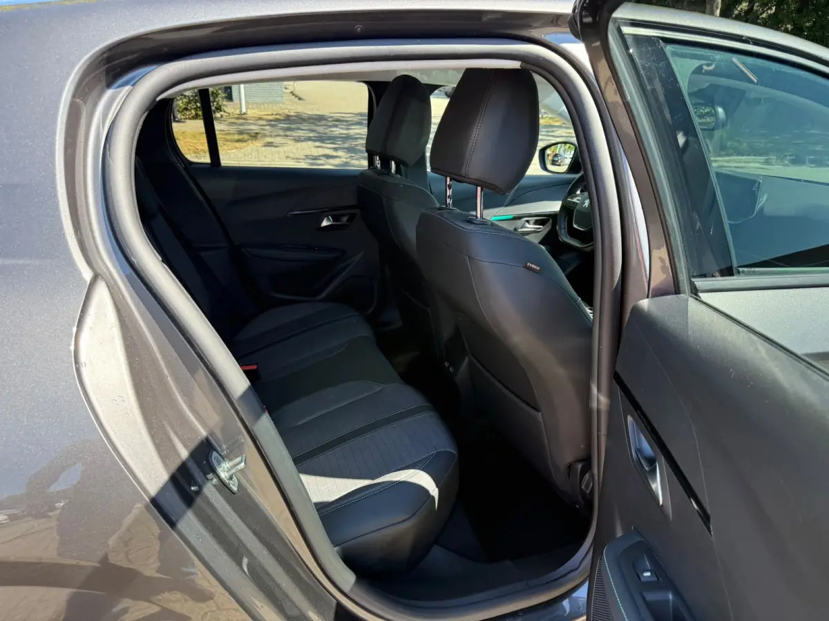 1.2 PureTech Allure, Navi, Camera, Airco, Dealer auto, 1ste eigenaar, Keyless