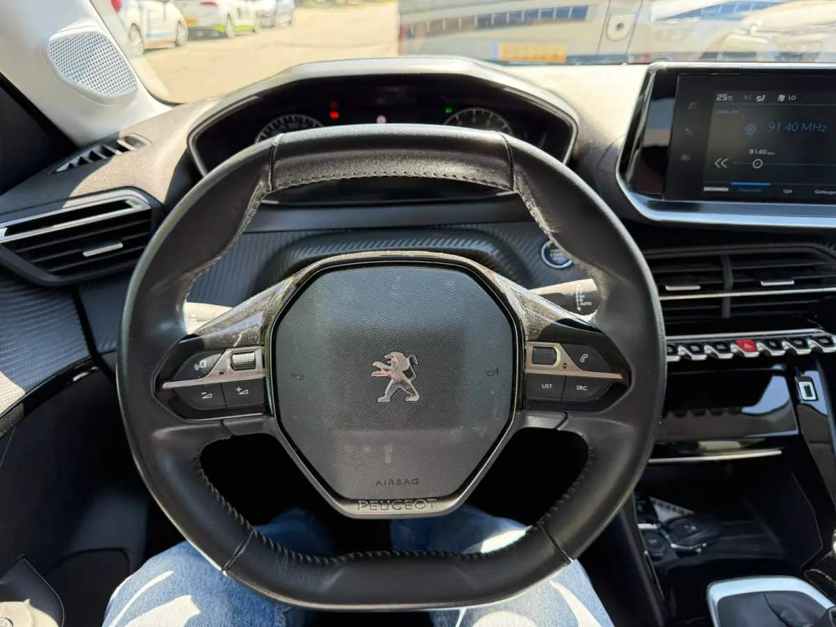 1.2 PureTech Allure, Navi, Camera, Airco, Dealer auto, 1ste eigenaar, Keyless