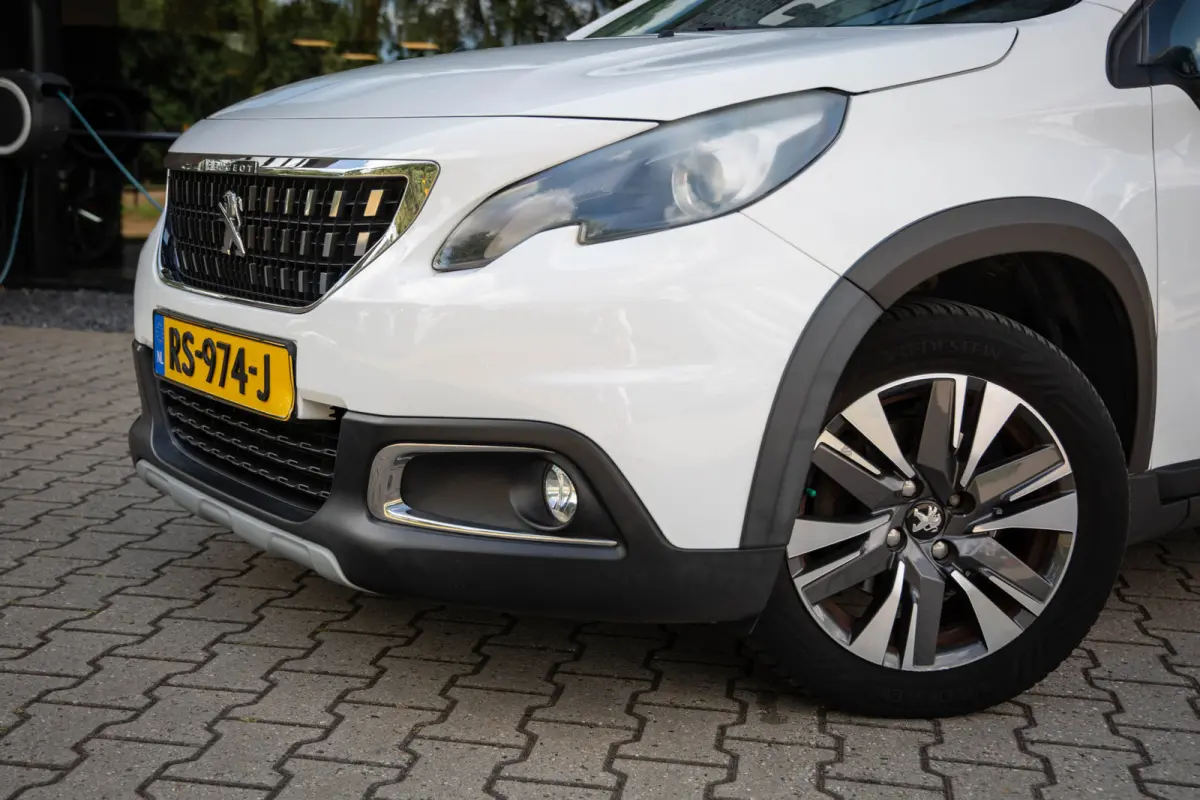 1.6 BlueHDi Allure , Cruise control, Isofix