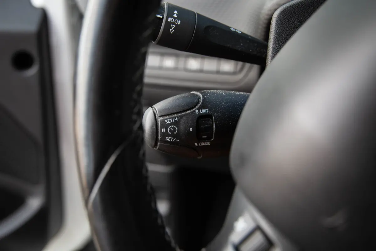 1.6 BlueHDi Allure , Cruise control, Isofix