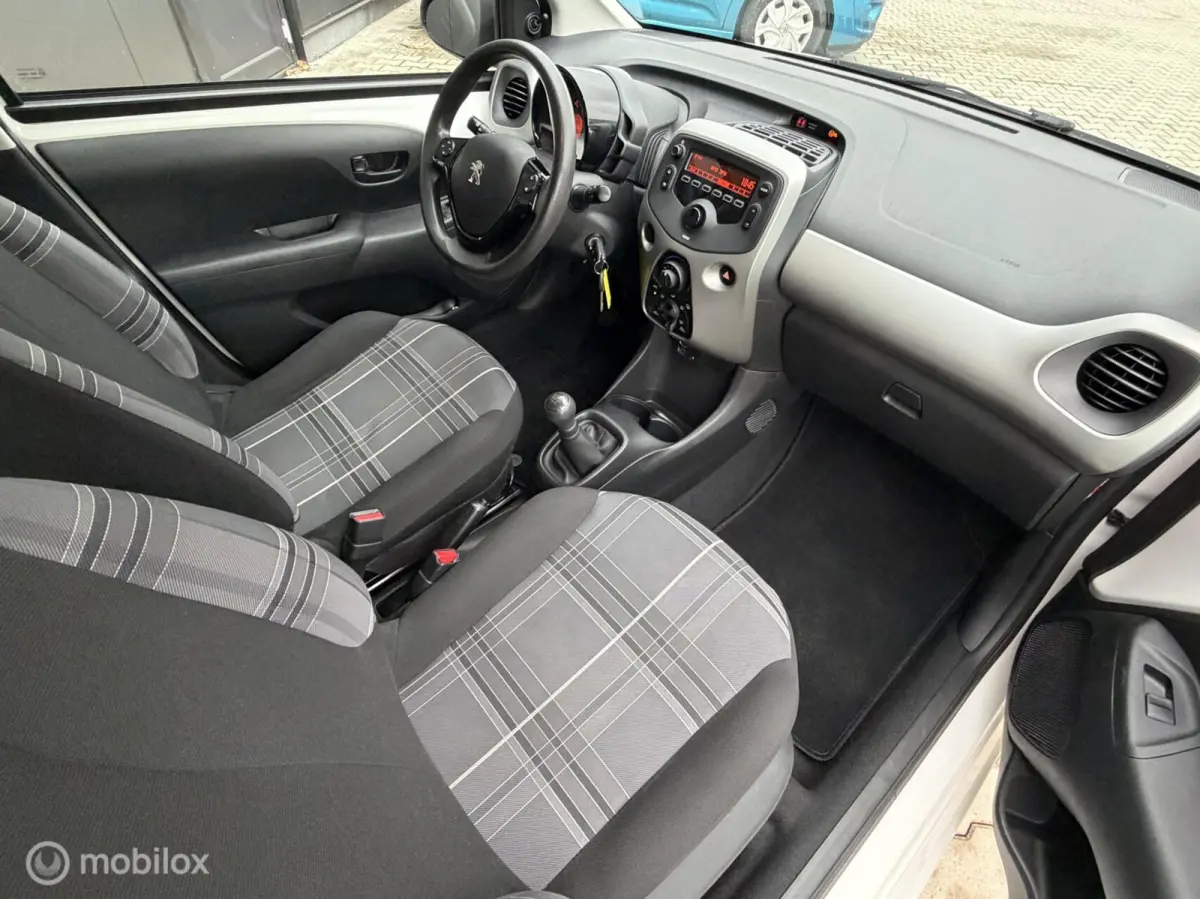 1.0 e-VTi Active | AIRCO | 5 DEUREN |