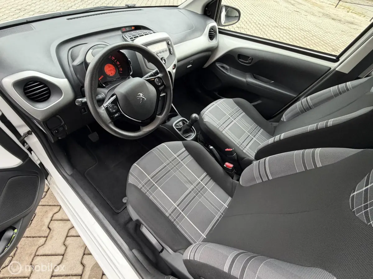 1.0 e-VTi Active | AIRCO | 5 DEUREN |