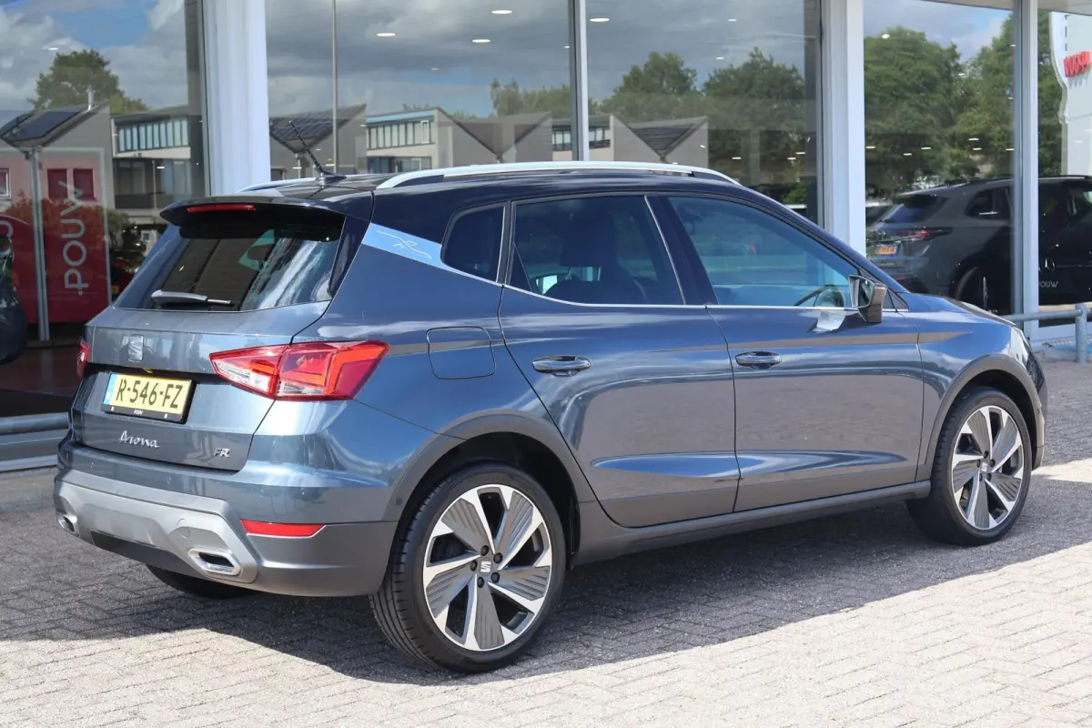 1.0 TSI 95pk FR Business Intense | Navigatie | Camera | Adaptive Cruise | Stoelverwarming | PDC