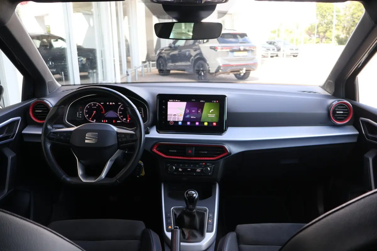 1.0 TSI 95pk FR Business Intense | Navigatie | Camera | Adaptive Cruise | Stoelverwarming | PDC