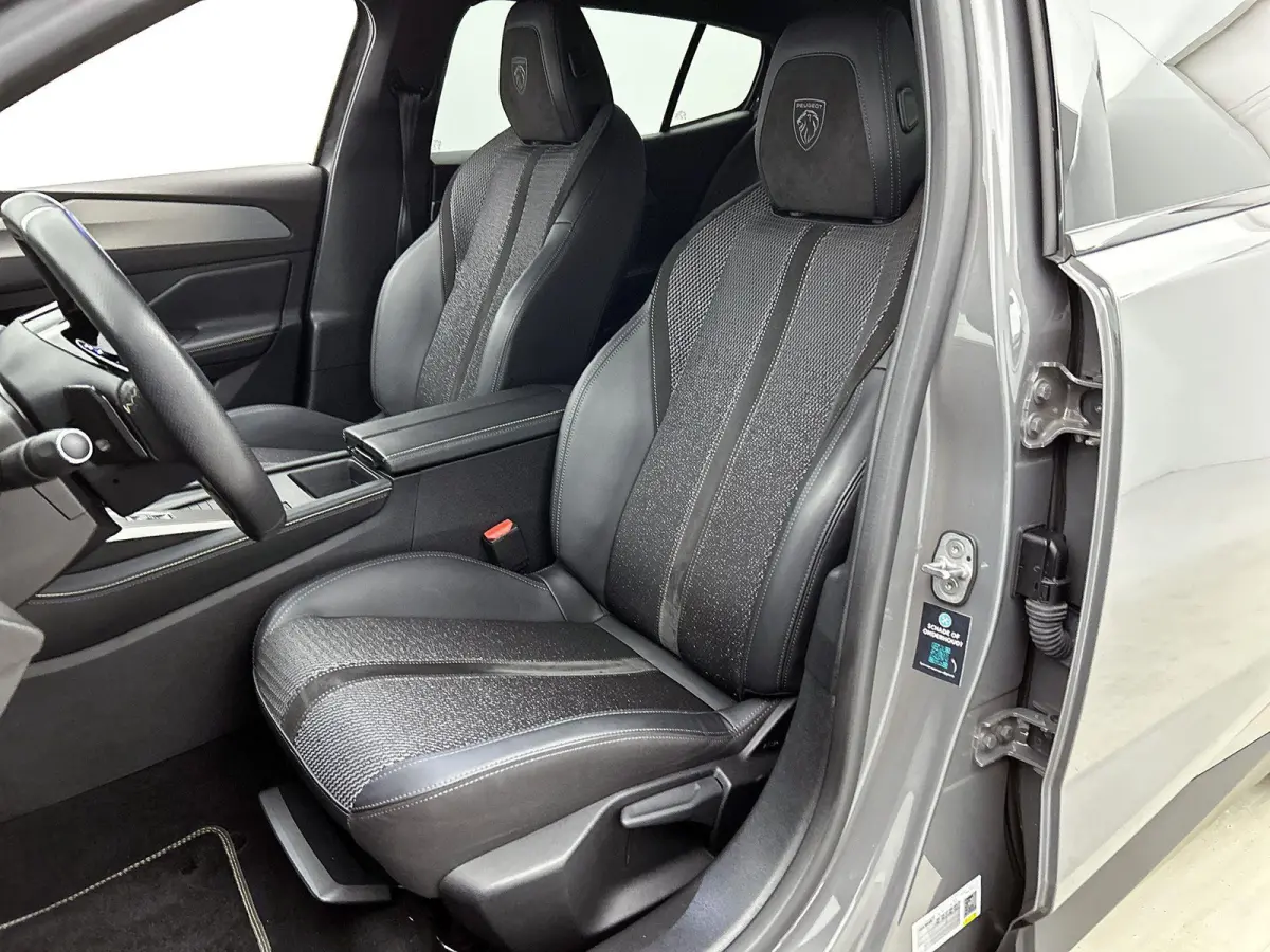 1.6 225pk HYbrid GT Automaat | Accu 99% | Navigatie | Achteruitrijcamera | Matrix LED koplampen | Handsfree Achterklep | Adaptieve Cruise Control | Keyless | Parkeersensoren v+a | Sfeerverli