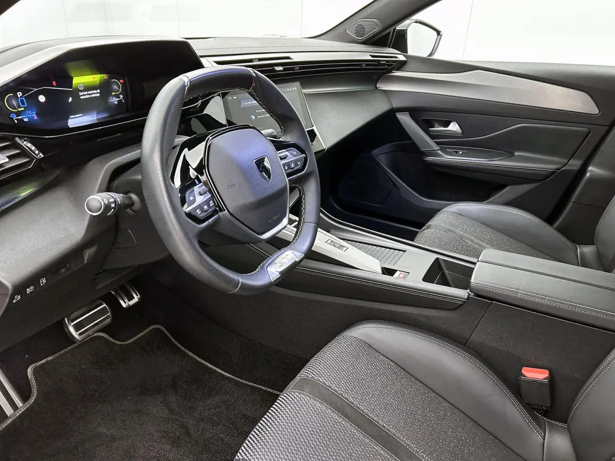 1.6 225pk HYbrid GT Automaat | Accu 99% | Navigatie | Achteruitrijcamera | Matrix LED koplampen | Handsfree Achterklep | Adaptieve Cruise Control | Keyless | Parkeersensoren v+a | Sfeerverli
