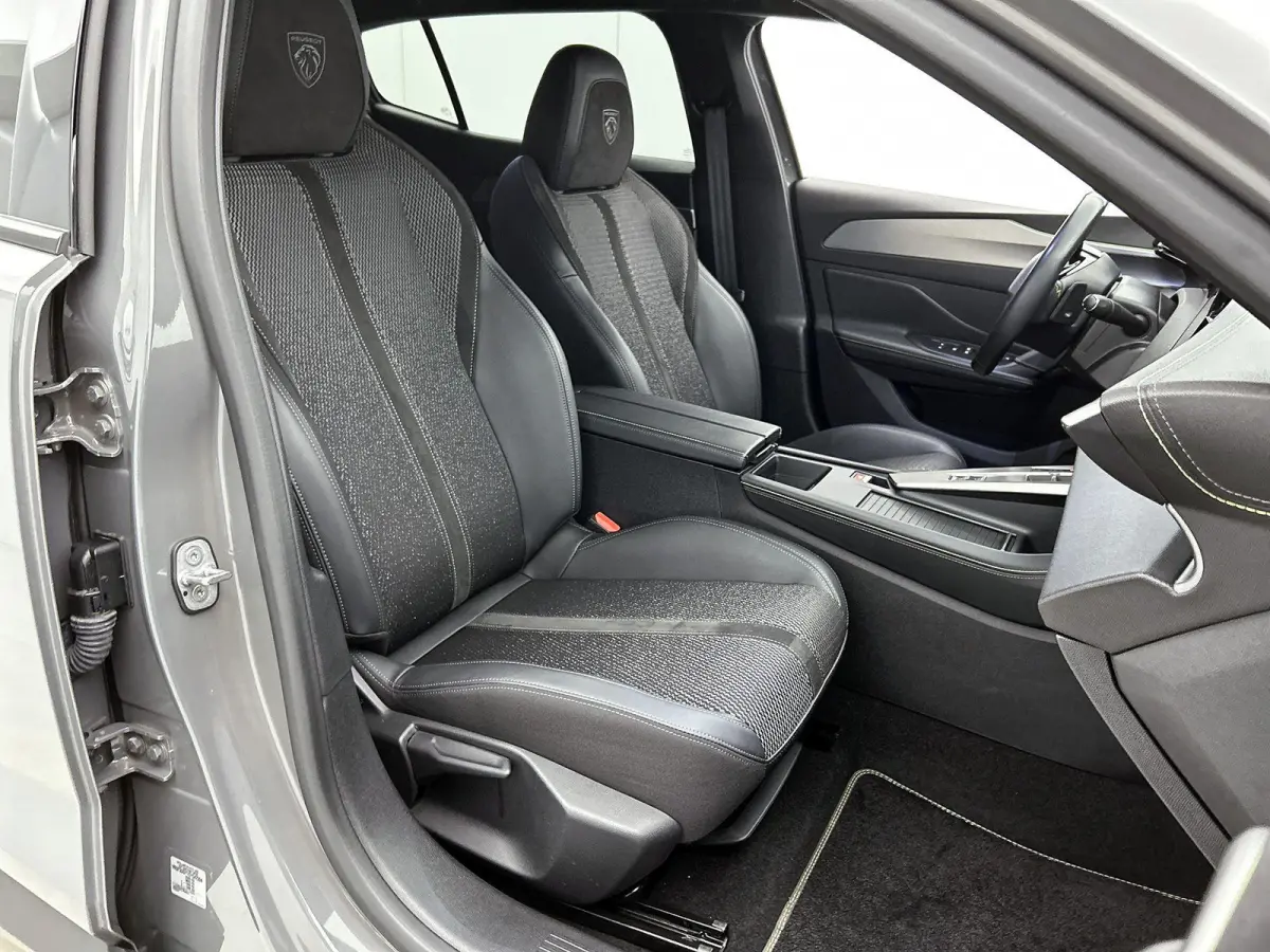 1.6 225pk HYbrid GT Automaat | Accu 99% | Navigatie | Achteruitrijcamera | Matrix LED koplampen | Handsfree Achterklep | Adaptieve Cruise Control | Keyless | Parkeersensoren v+a | Sfeerverli