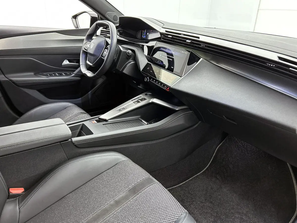 1.6 225pk HYbrid GT Automaat | Accu 99% | Navigatie | Achteruitrijcamera | Matrix LED koplampen | Handsfree Achterklep | Adaptieve Cruise Control | Keyless | Parkeersensoren v+a | Sfeerverli