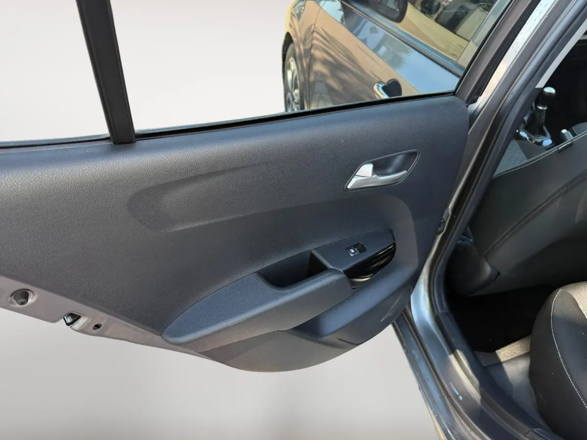 1.0 DPi DynamicPlusLine | Achteruitrijcamera | Apple Carplay/Android Auto | Cruise Control | Climate Control |