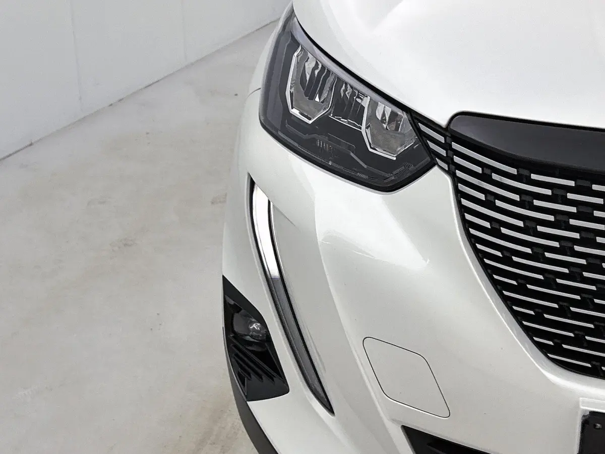 1.2 Puretech 96kW S&S Allure | APPLE CARPLAY | ANDROID AUTO | ACHTERUITRIJCAMERA | PARKEERSENSOREN | STOELVERWARMING | DAB RADIO | NAVIGATIE | CRUISE CONTROL | RIJSTROOKHULP | LICHTMETALEN V