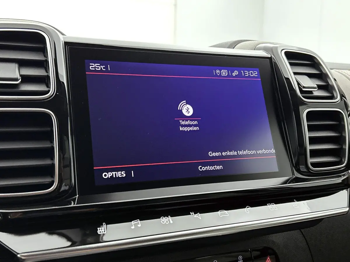 1.2 130pk Feel Automaat | Elektrische Bestuurdersstoel | Navigatie | Climate Control | Adaptieve Cruise Control | Camera | LED | 18"LMV | Stoelverwarming | Dodehoekdetectie | Keyless Entry/S
