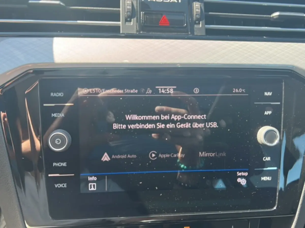 2.0 TDI BUSINESS PANO-DAK/CAMERA/ACC/STOELVERW/CARPLAY/NAVI