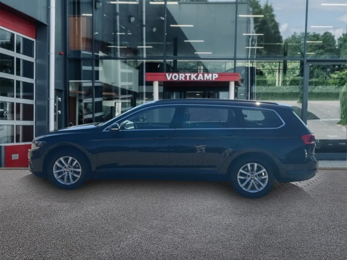 2.0 TDI BUSINESS PANO-DAK/CAMERA/ACC/STOELVERW/CARPLAY/NAVI