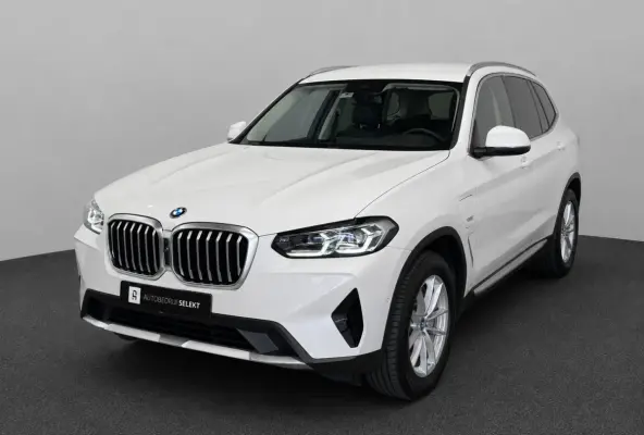 XDrive30e | Nieuw model | Trekhaak | LED | Keyless | 360 camera | Stoelverwarming | 1e eigenaar | SOH 93%