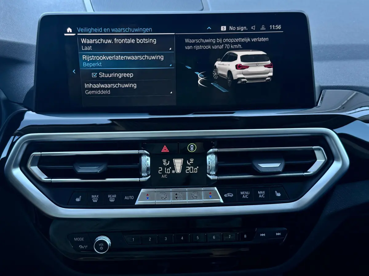 XDrive30e | Nieuw model | Trekhaak | LED | Keyless | 360 camera | Stoelverwarming | 1e eigenaar | SOH 93%