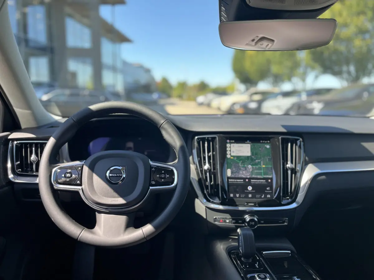 T6 Plug-in hybrid AWD Plus Dark | 18 Inch Velgen | Climate Pack | Harman Kardon | Adaptive Cruise Control |