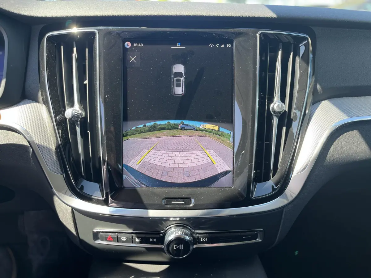 T6 Plug-in hybrid AWD Plus Dark | 18 Inch Velgen | Climate Pack | Harman Kardon | Adaptive Cruise Control |