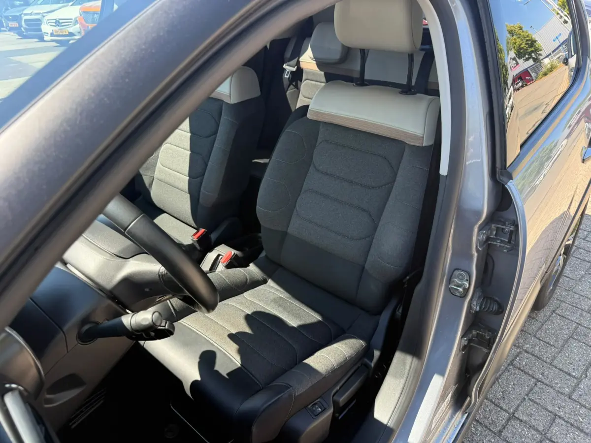 1.2 PureTech Shine, Navi, Camera, Airco, Dealer auto