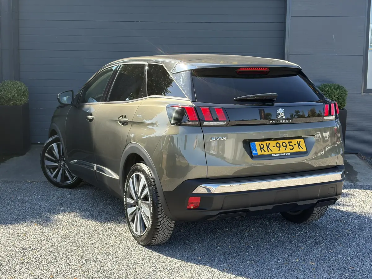 1.2 PureTech Allure 2e Eigenaar l D-riem vv in 2023 l 360° Camera l Carplay l Dealer Onderhouden l Keyless l Stoelverwarming l Dodehoek l 6 Bak l Pdc V+A l 131pk l Bj 12-2017 l 19'' Lmv l A