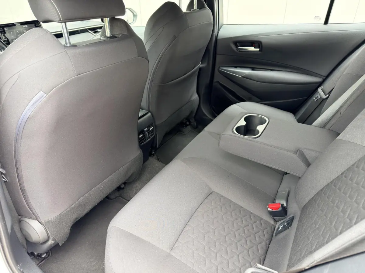 1.8 Hybrid Active Dealer OH|Cruise|
