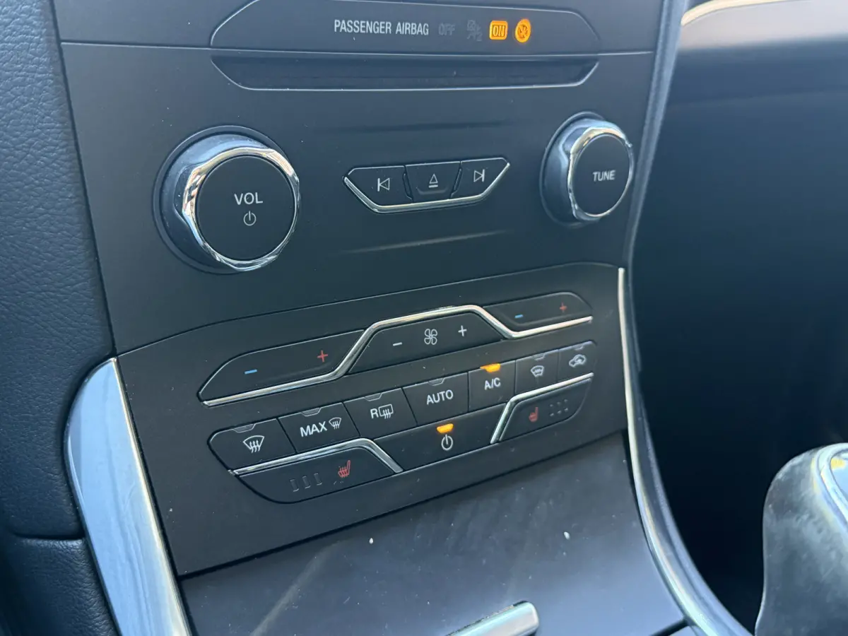 1.5 Titanium 7p. | Dealer onderhouden | Stoel/stuur verwarming | Apple Carplay