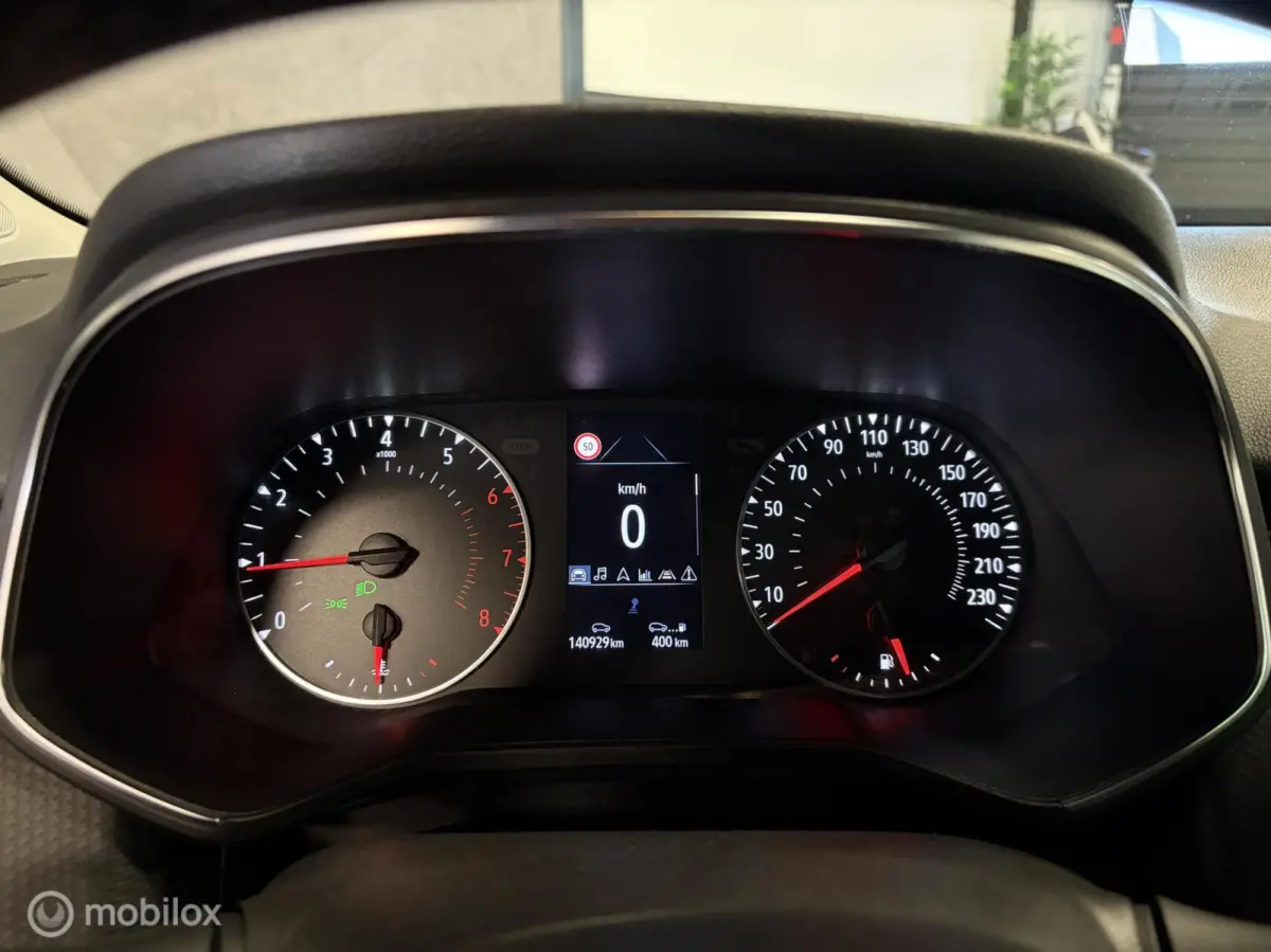 1.0 TCe Zen NAVI / CLIMA / CRUISE / PDC / NAP /