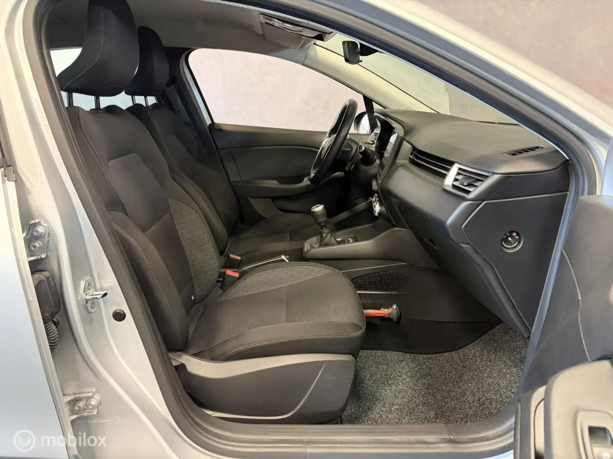 1.0 TCe Zen NAVI / CLIMA / CRUISE / PDC / NAP /