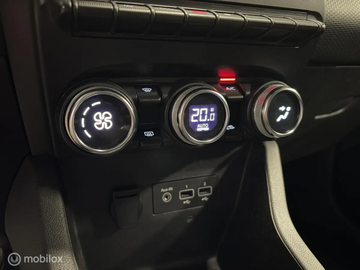 1.0 TCe Zen NAVI / CLIMA / CRUISE / PDC / NAP /
