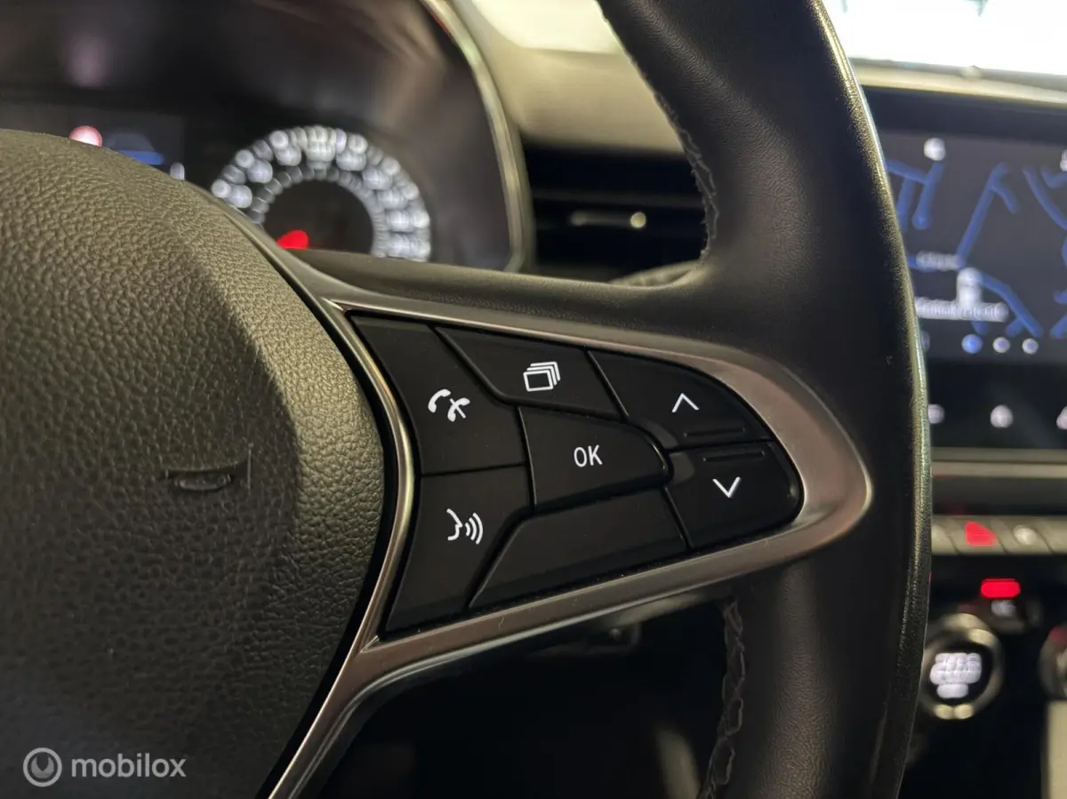 1.0 TCe Zen NAVI / CLIMA / CRUISE / PDC / NAP /