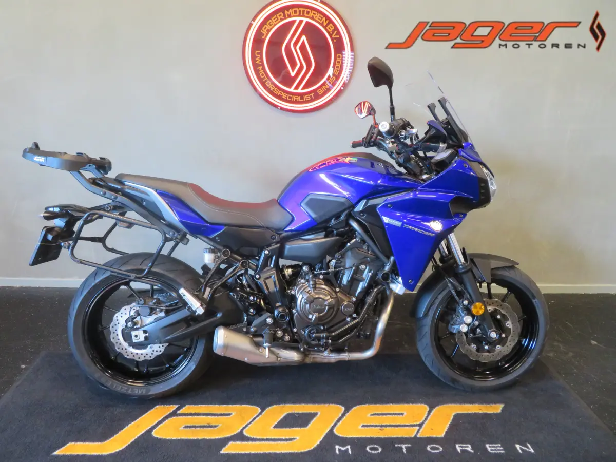 Yamaha Tracer 700 2016 Benzine Onbekend leasen